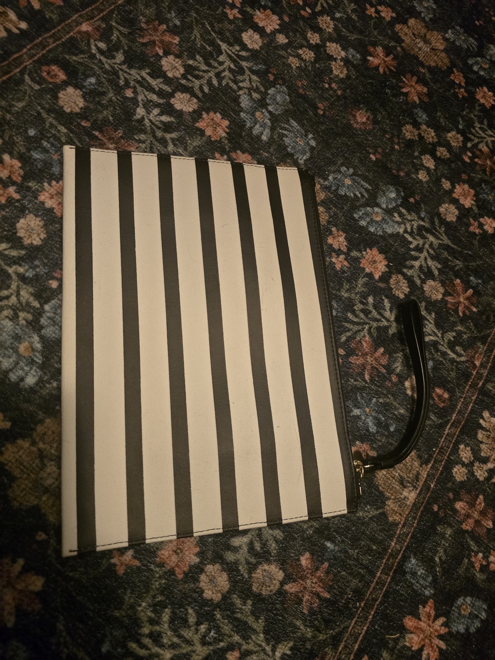 Kate Spade Queen Bee Striped Wristlet Clutch - Picture 2 of 4